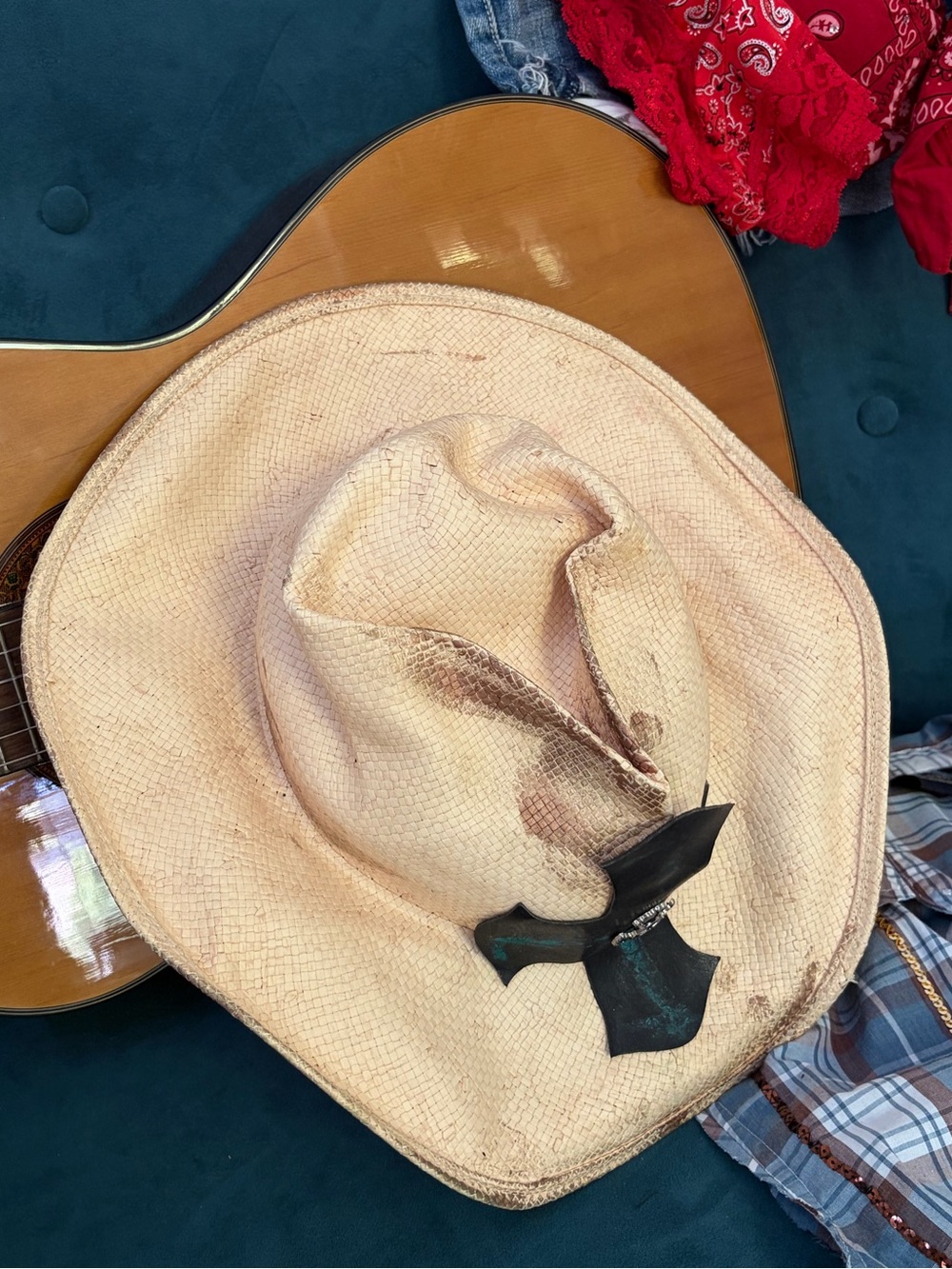 Straw Western Cowboy Hat with Black Cross Accent - Natural
